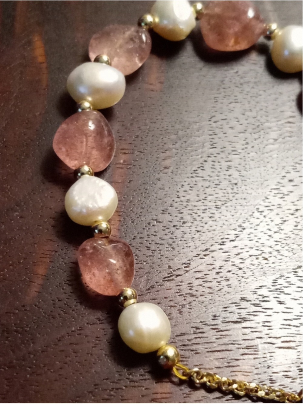 NWT Pearl And Strawberry Quartz Bracelet With Jewelry Travel Case, Gift-To-Go - Picture 4 of 8